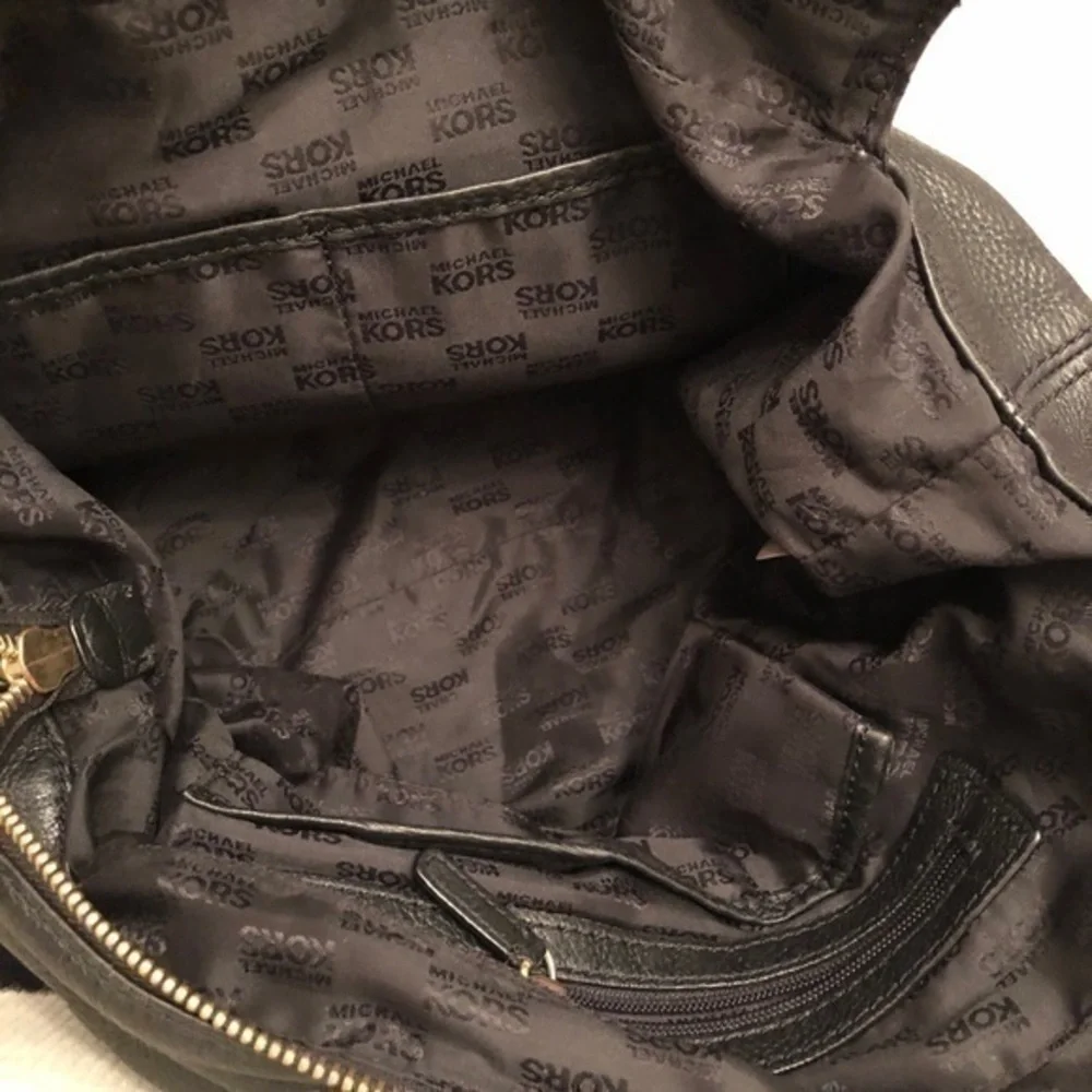 Michael kors black leather slouchy tote bag